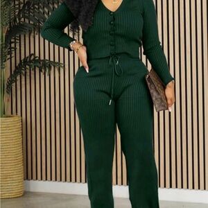 Elegant Green Ribbed Knit Jumpsuit - Sz L